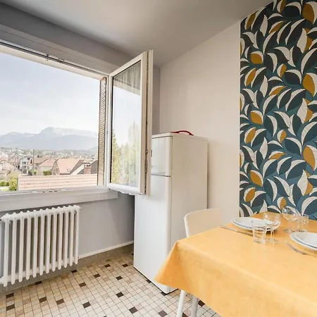 Ferienhaus The Bells - Charming T2 Near The